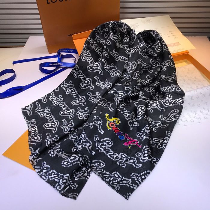 Louis Vuitton Scarf LVS00056